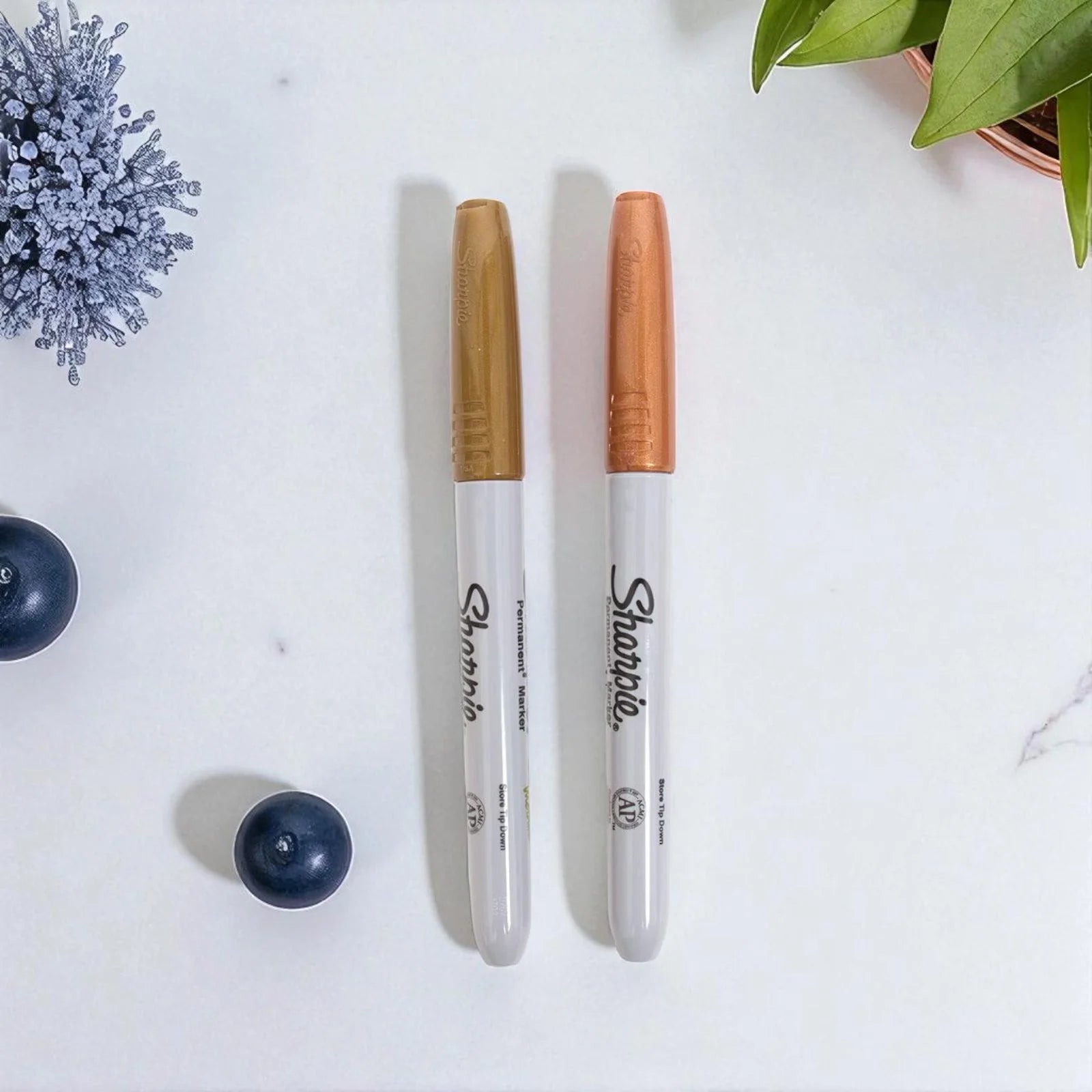 Sharpie Metallic Permanent Markers in bronze and gold, pack of 12